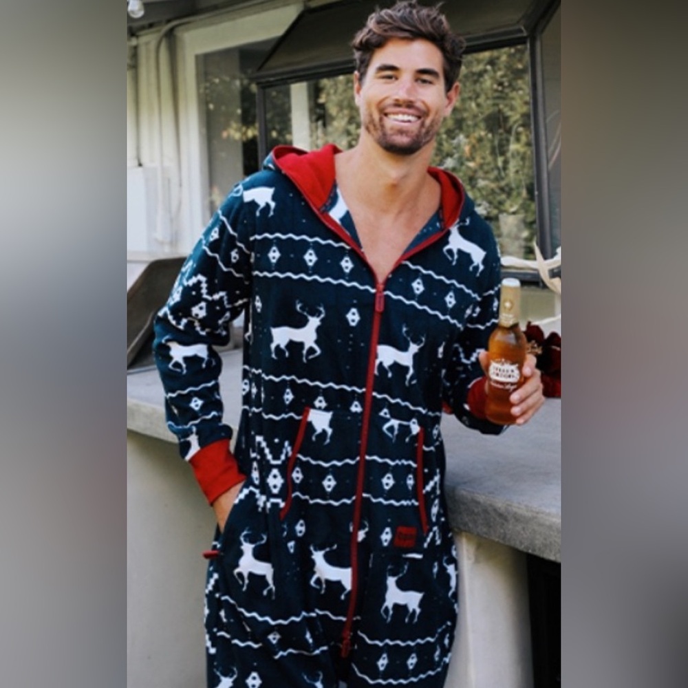 Tipsy elves christmas onesie Men’s Size Large